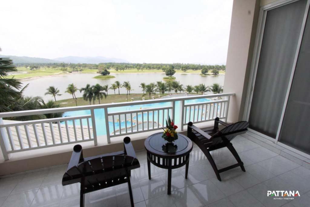 Pattana Sports Resort Si Racha Exterior photo