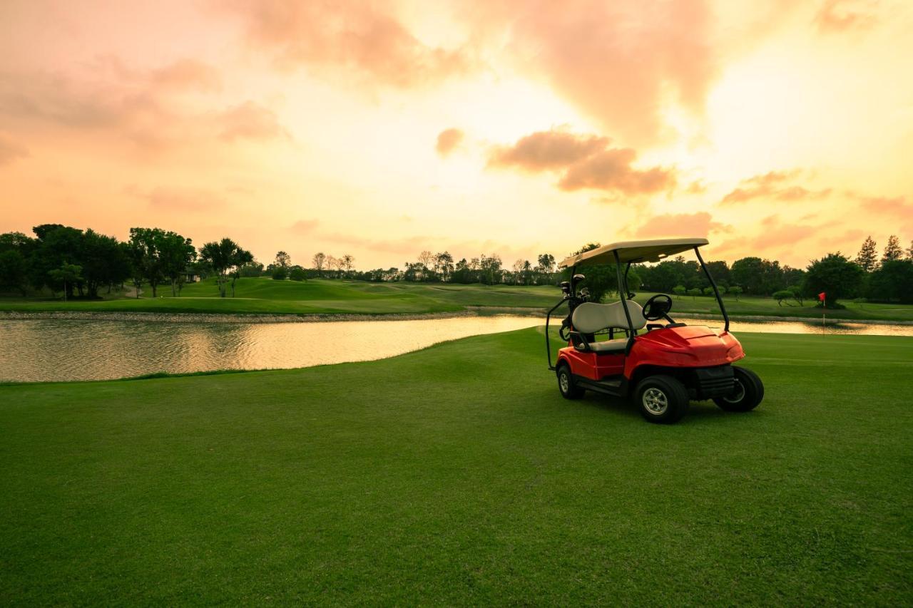 Pattana Sports Resort Si Racha Exterior photo