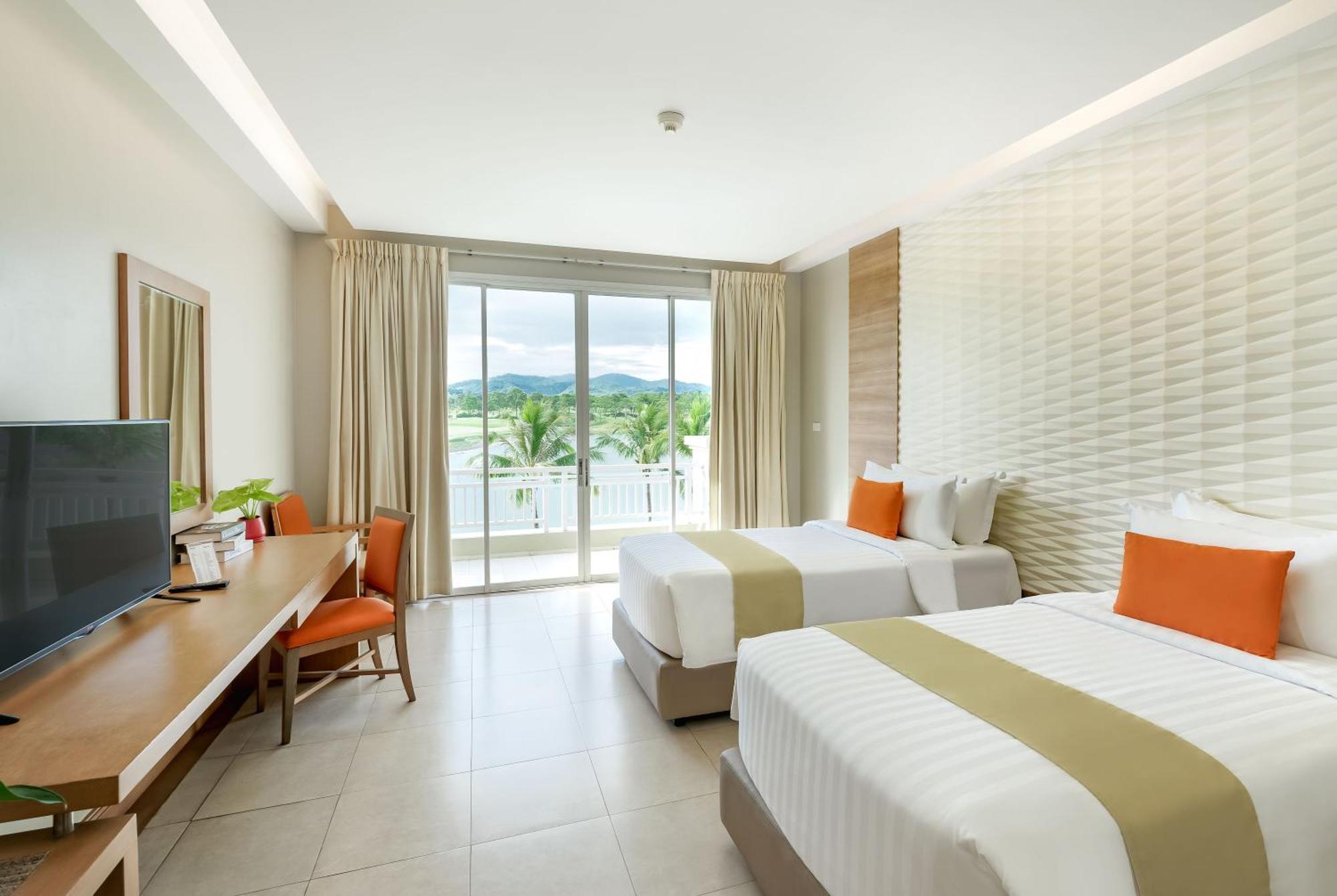 Pattana Sports Resort Si Racha Exterior photo